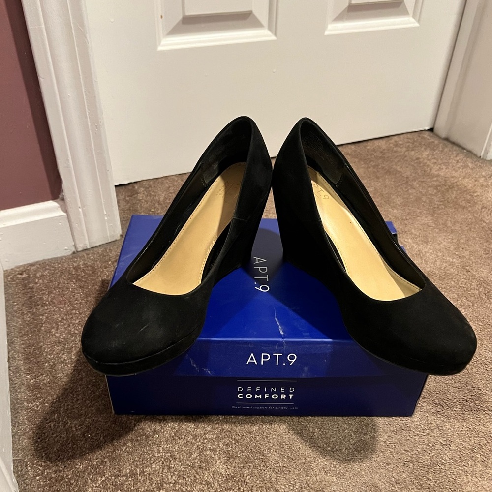 Closed wedges